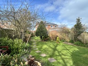 Photo 16- click for photo gallery